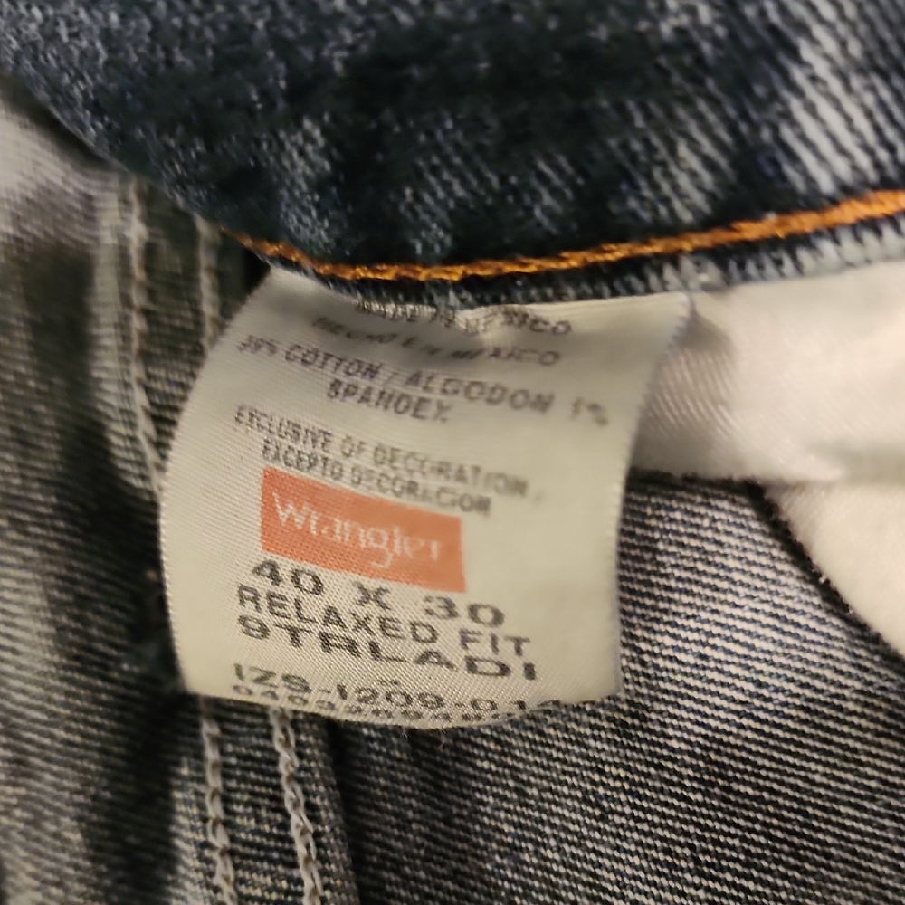 Wrangler Dark Blue Relaxed Fit Jeans